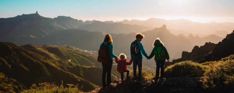 7 Tips For Hiking With Kids