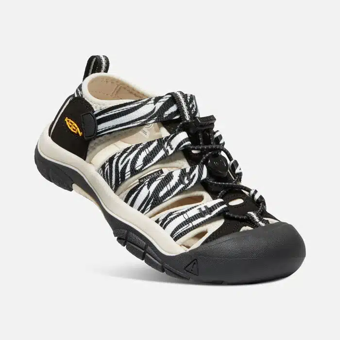 The Best Kids Hiking Shoes - Best Hiking Sandals - Keen Newport H2